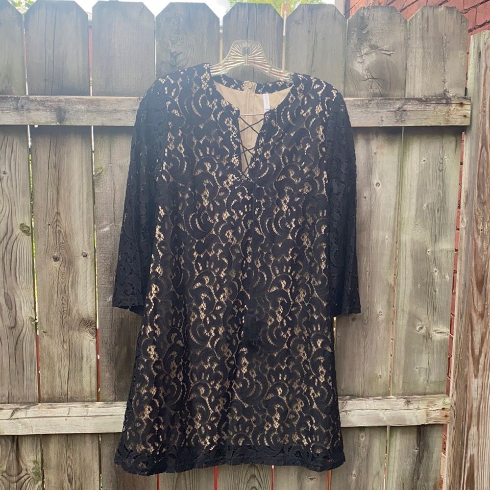 Xhilaration shift lace dress sz. S